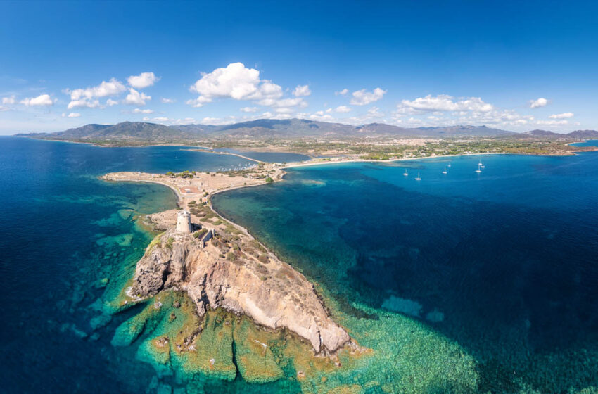Nora e Pula: una vacanza tra spettacolari paesaggi marini e tradizioni autentiche.
